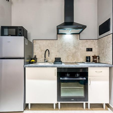 City Scape Suites Valenza Esterno foto