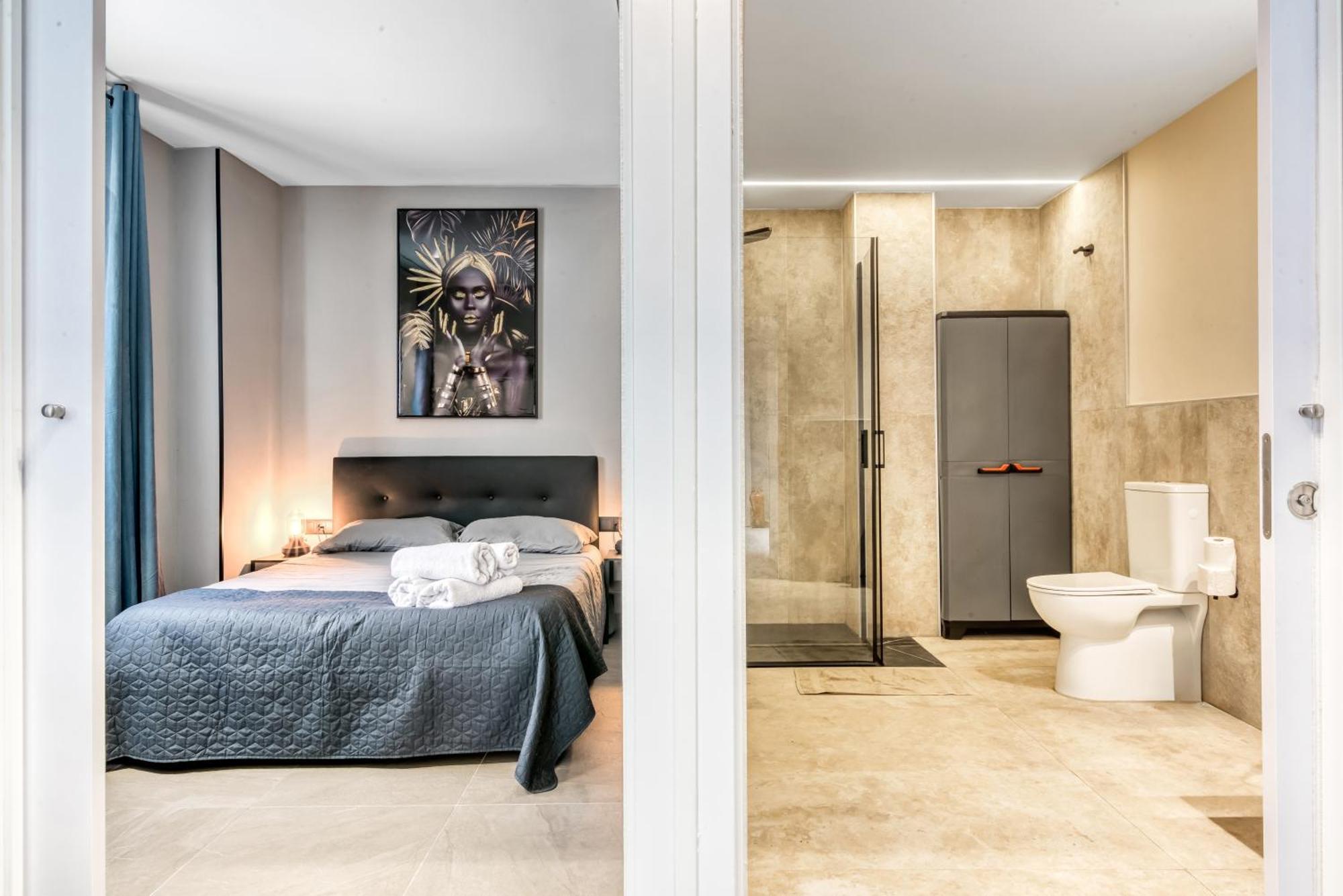 City Scape Suites Valenza Esterno foto